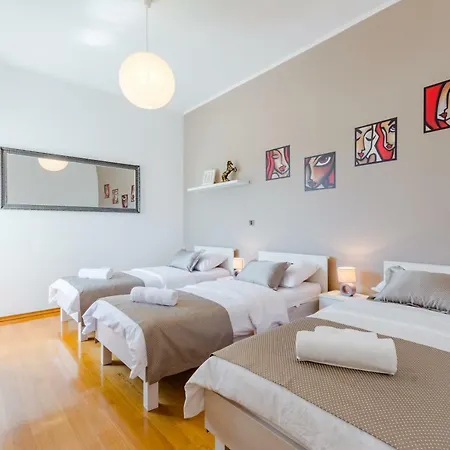 Beach Tim Apartment *